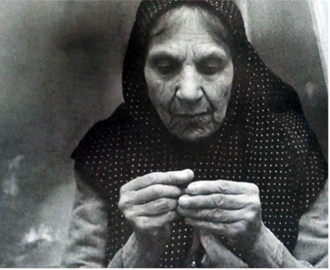 Figure 3: Still from the film Still Life (Tabīʿat-i bījān), directed by Suhrāb Shahīd-Sālis, 1974.